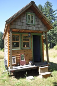 The Block Project installs tiny houses in neighborhoods to combat homelessness - Image Credit: Tammy (CC by 2.0)